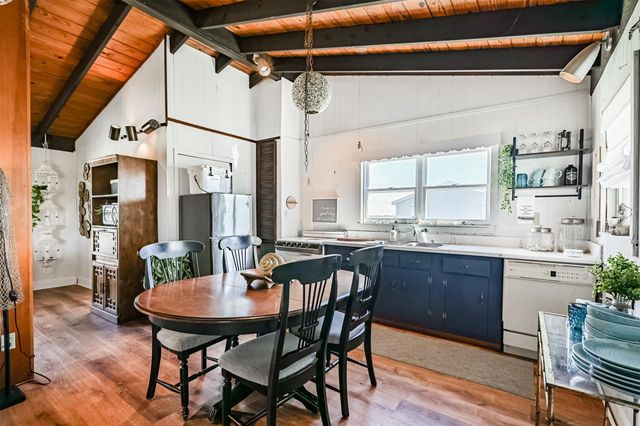 16519 Captain Kidd Road, Jamaica Beach, TX 77554