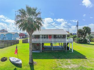 16519 Captain Kidd Road, Jamaica Beach, TX 77554
