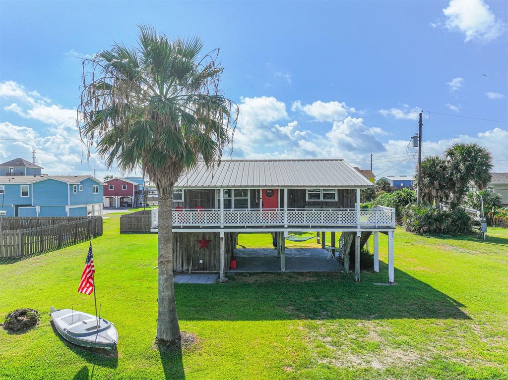 16519 Captain Kidd Road, Jamaica Beach, TX 77554