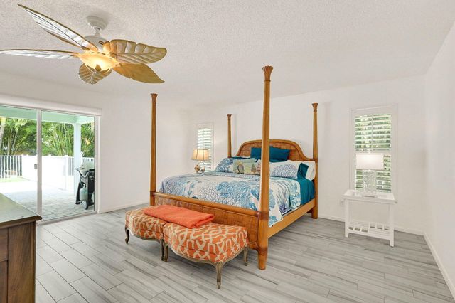 3824 SE FAIRWAY E, Stuart, FL 34997