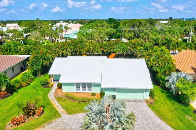 3824 SE FAIRWAY E, Stuart, FL 34997