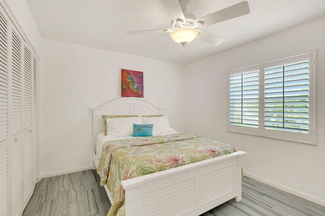 3824 SE FAIRWAY E, Stuart, FL 34997