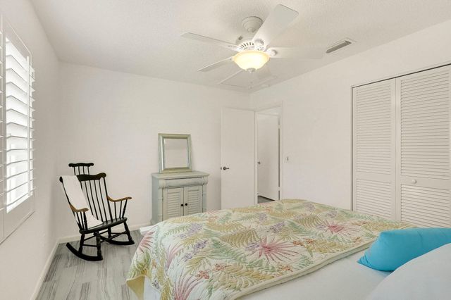 3824 SE FAIRWAY E, Stuart, FL 34997