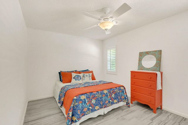 3824 SE FAIRWAY E, Stuart, FL 34997