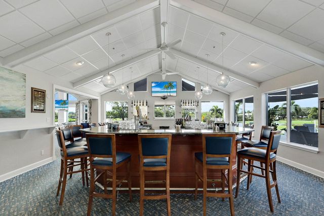 3824 SE FAIRWAY E, Stuart, FL 34997