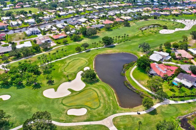 3824 SE FAIRWAY E, Stuart, FL 34997