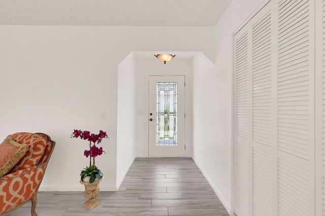3824 SE FAIRWAY E, Stuart, FL 34997