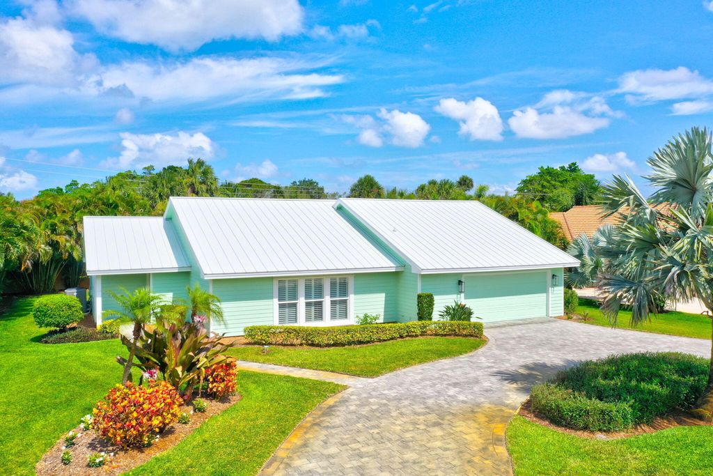 3824 SE FAIRWAY E, Stuart, FL 34997