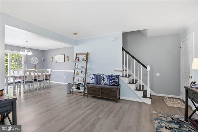 89 RED STONE CIR, Reinholds, PA 17569