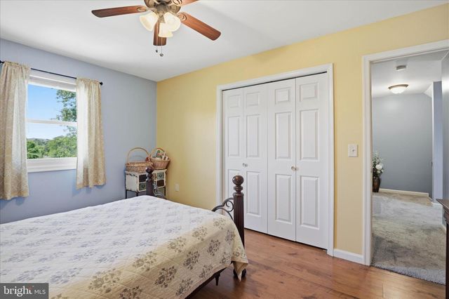 89 RED STONE CIR, Reinholds, PA 17569