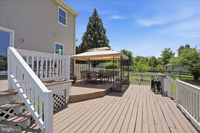 89 RED STONE CIR, Reinholds, PA 17569