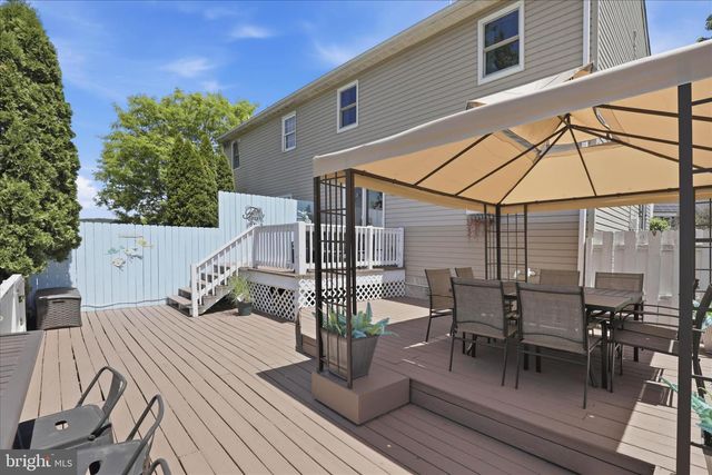 89 RED STONE CIR, Reinholds, PA 17569