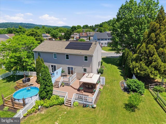 89 RED STONE CIR, Reinholds, PA 17569