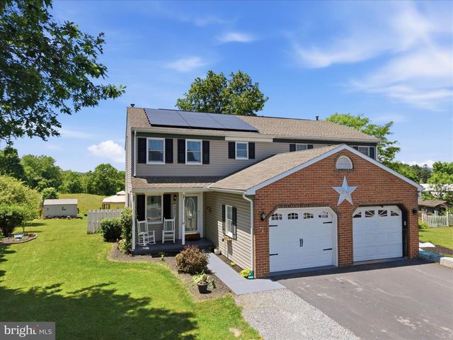 89 RED STONE CIR, Reinholds, PA 17569