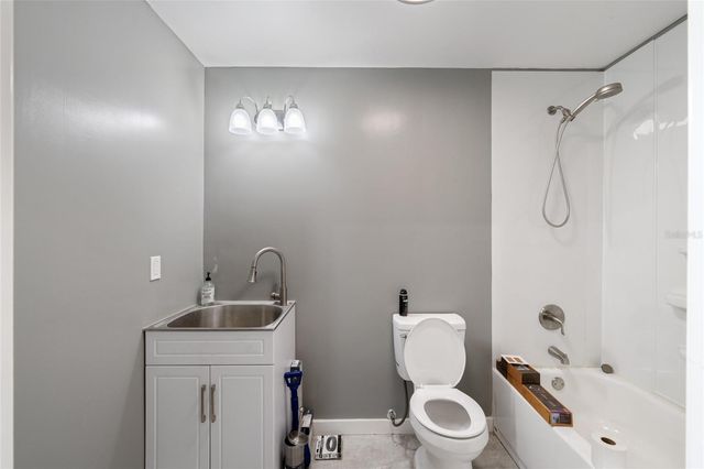 4821 SUNNYSIDE DRIVE, Fruitland Park, FL 34731