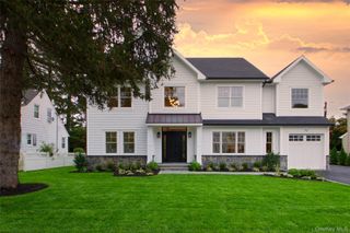 225 Brixton Road, Garden City, NY 11530