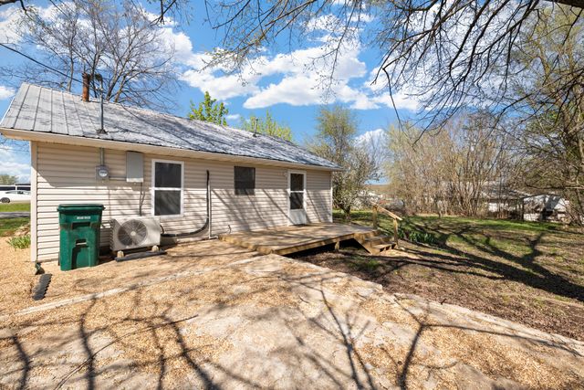 19060 4th Avenue, Wheatland, MO 65779