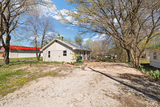 19060 4th Avenue, Wheatland, MO 65779