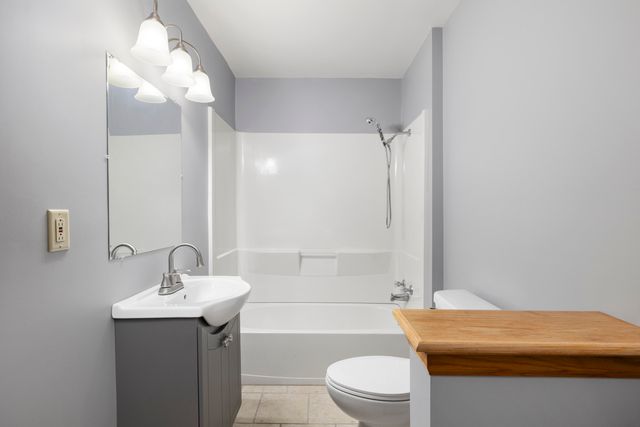 19060 4th Avenue, Wheatland, MO 65779