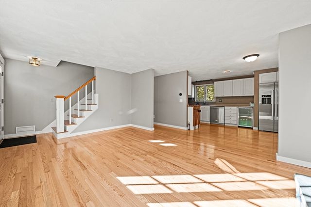 158 King St, Groveland, MA 01834