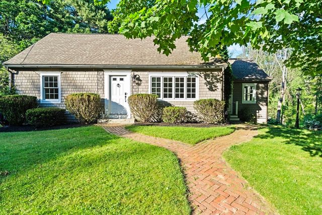 158 King St, Groveland, MA 01834