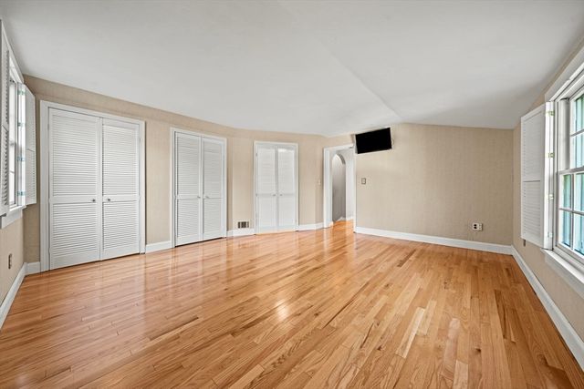 158 King St, Groveland, MA 01834