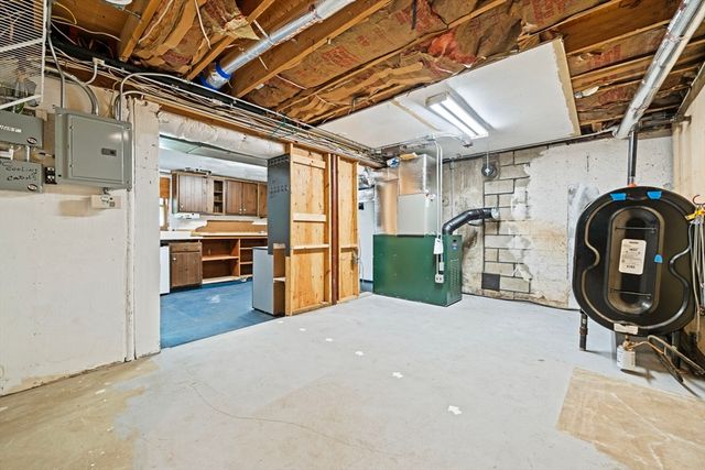 158 King St, Groveland, MA 01834