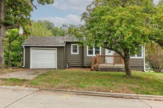 2701 27th Street, Des Moines, IA 50310
