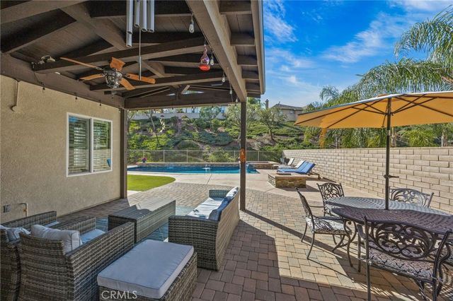 3274 Stoneberry Lane, Corona, CA 92882