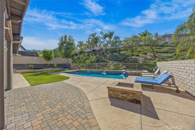 3274 Stoneberry Lane, Corona, CA 92882