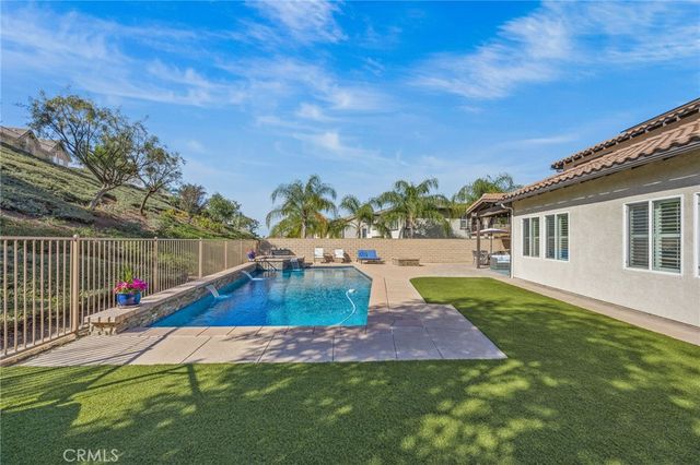 3274 Stoneberry Lane, Corona, CA 92882