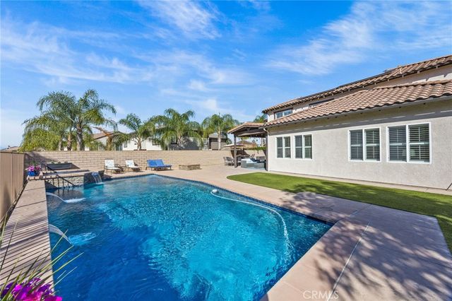 3274 Stoneberry Lane, Corona, CA 92882