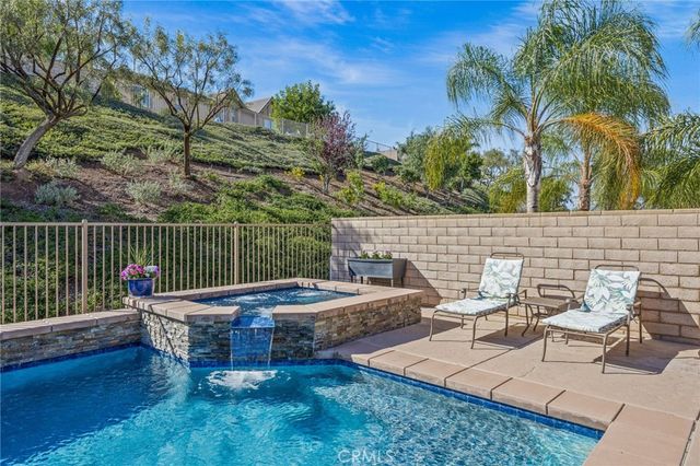3274 Stoneberry Lane, Corona, CA 92882