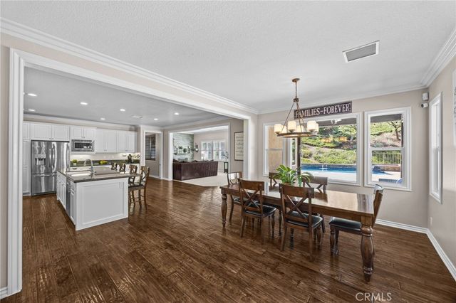 3274 Stoneberry Lane, Corona, CA 92882