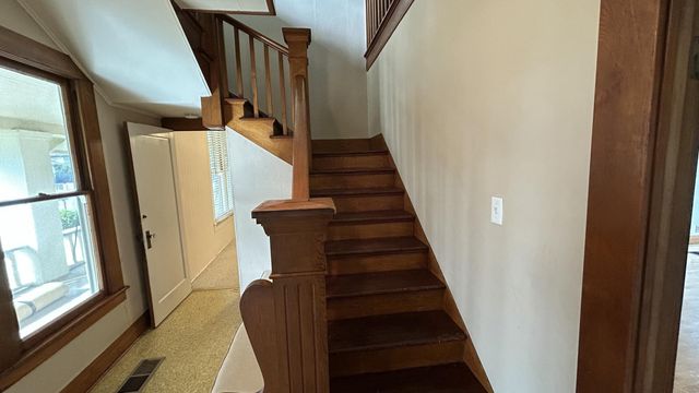 234 S D Street, Tulare, CA 93274