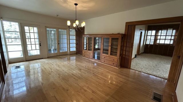 234 S D Street, Tulare, CA 93274