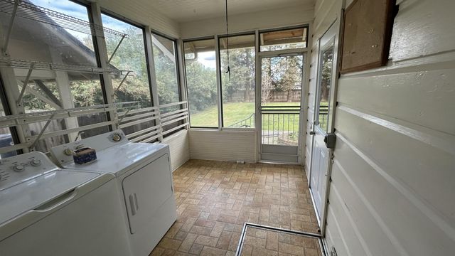 234 S D Street, Tulare, CA 93274