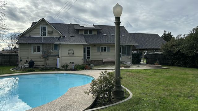 234 S D Street, Tulare, CA 93274