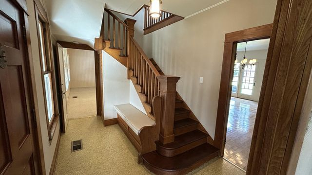 234 S D Street, Tulare, CA 93274