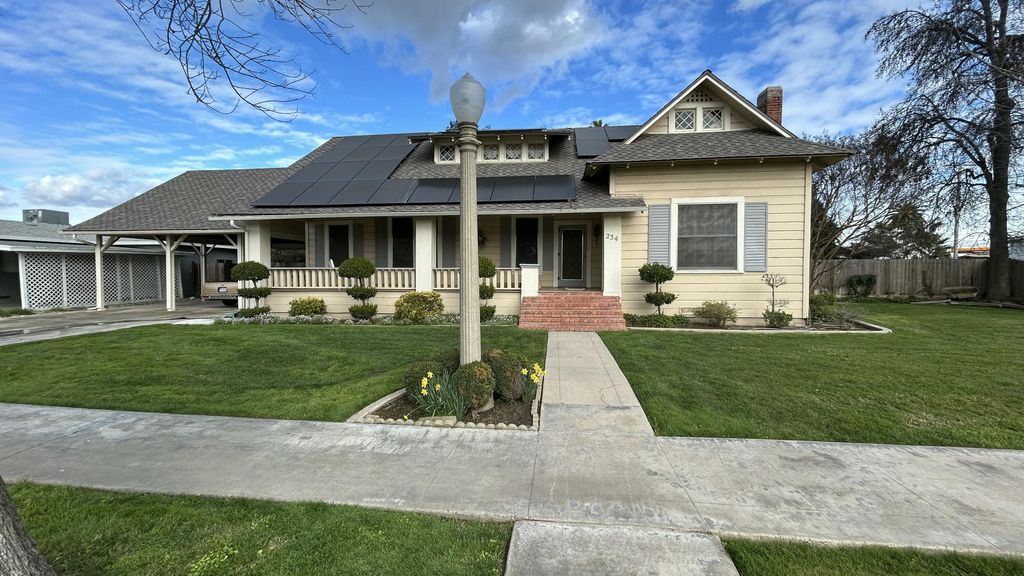 234 S D Street, Tulare, CA 93274