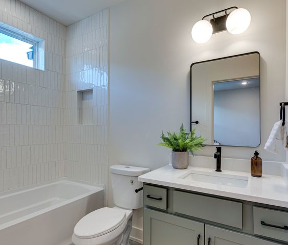 975 Dozier Pl 4*, Nashville, TN 37216