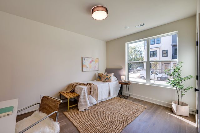 975 Dozier Pl 4*, Nashville, TN 37216