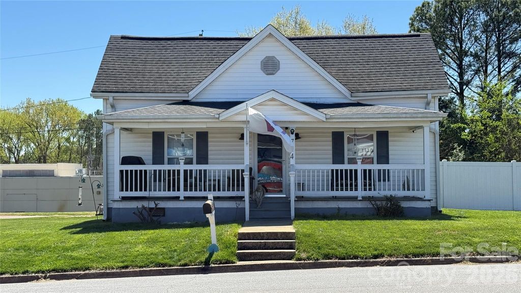 714 Brook Street, Belmont, NC 28012