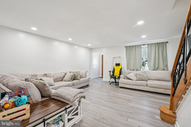 252 E CHELTENHAM AVE, Philadelphia, PA 19120