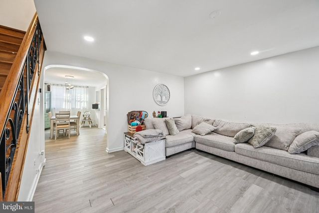 252 E CHELTENHAM AVE, Philadelphia, PA 19120