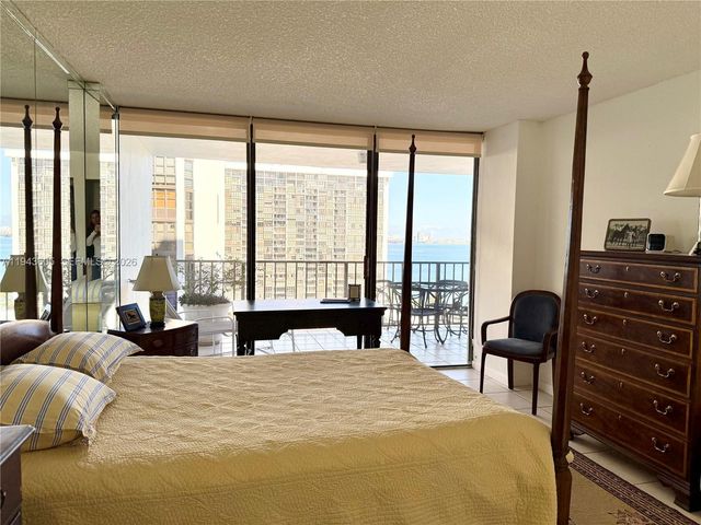 1925 Brickell Ave 1403, Miami, FL 33129