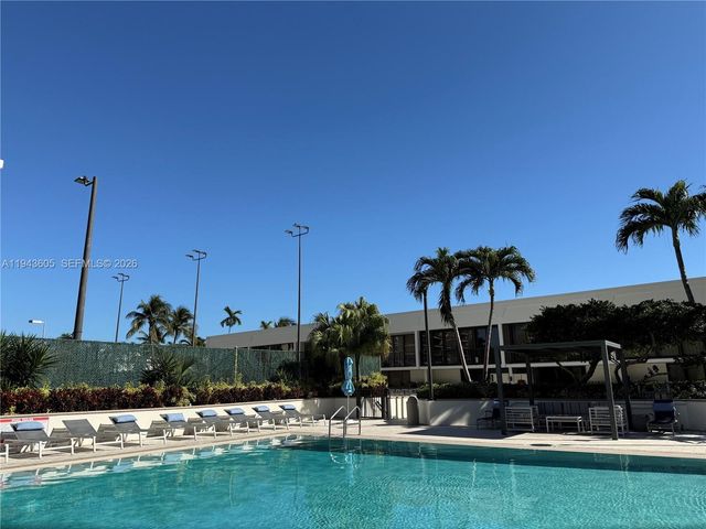 1925 Brickell Ave 1403, Miami, FL 33129