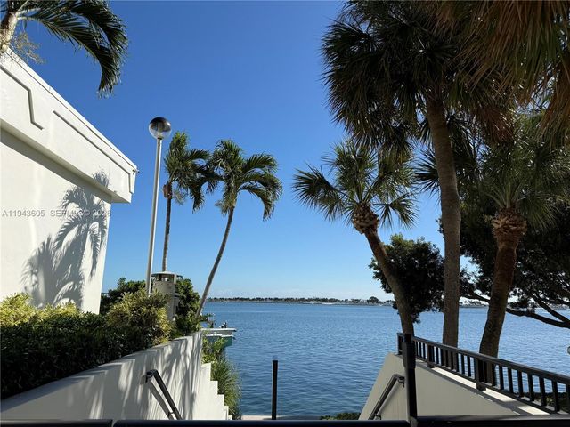 1925 Brickell Ave 1403, Miami, FL 33129