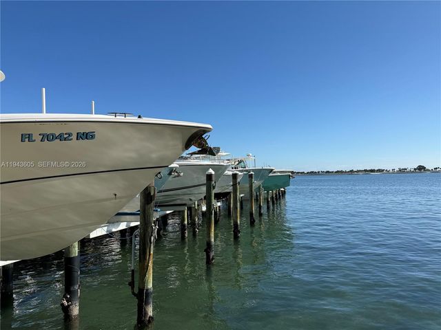 1925 Brickell Ave 1403, Miami, FL 33129