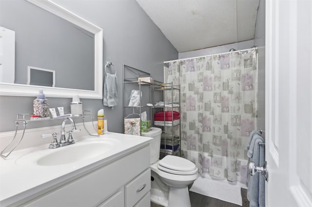 1650 Stony Valley Drive, Ponder, TX 76259